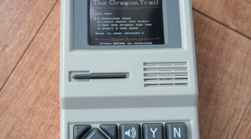 Adventura The Oregon Trail se vrací jako retro handheld