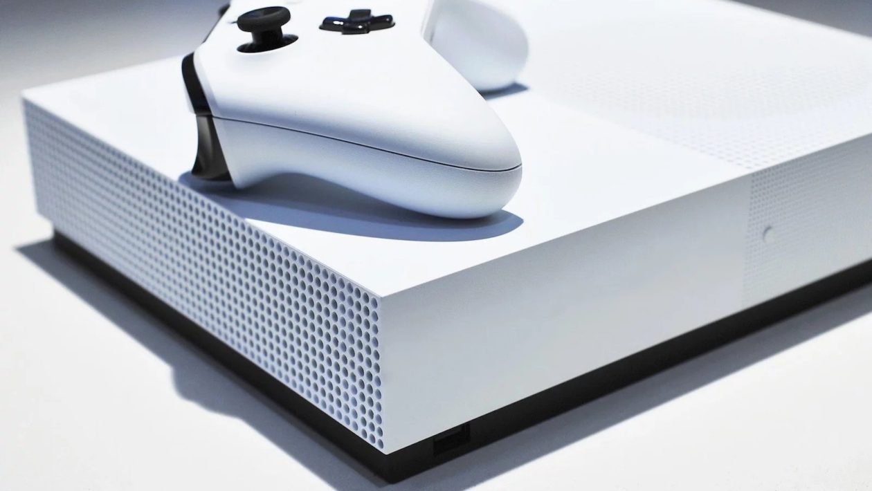Xbox One S bez mechaniky má dorazit začátkem května