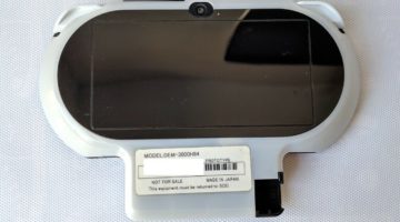 Na eBayi se objevila vysouvací PS Vita s HDMI výstupem